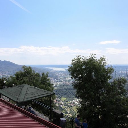 Hotel Funivia Laveno-Mombello Phòng bức ảnh
