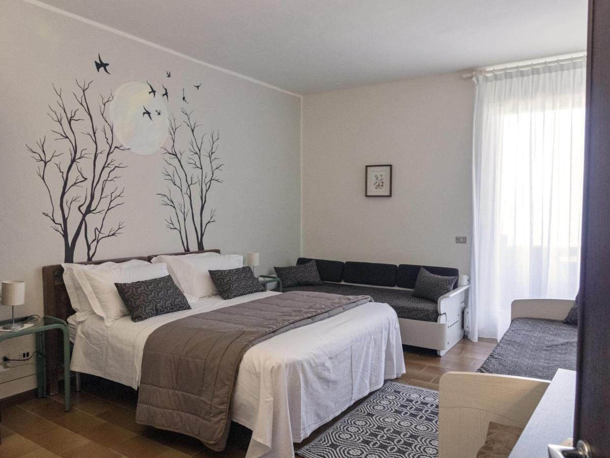 Hotel Funivia Laveno-Mombello Ngoại thất bức ảnh