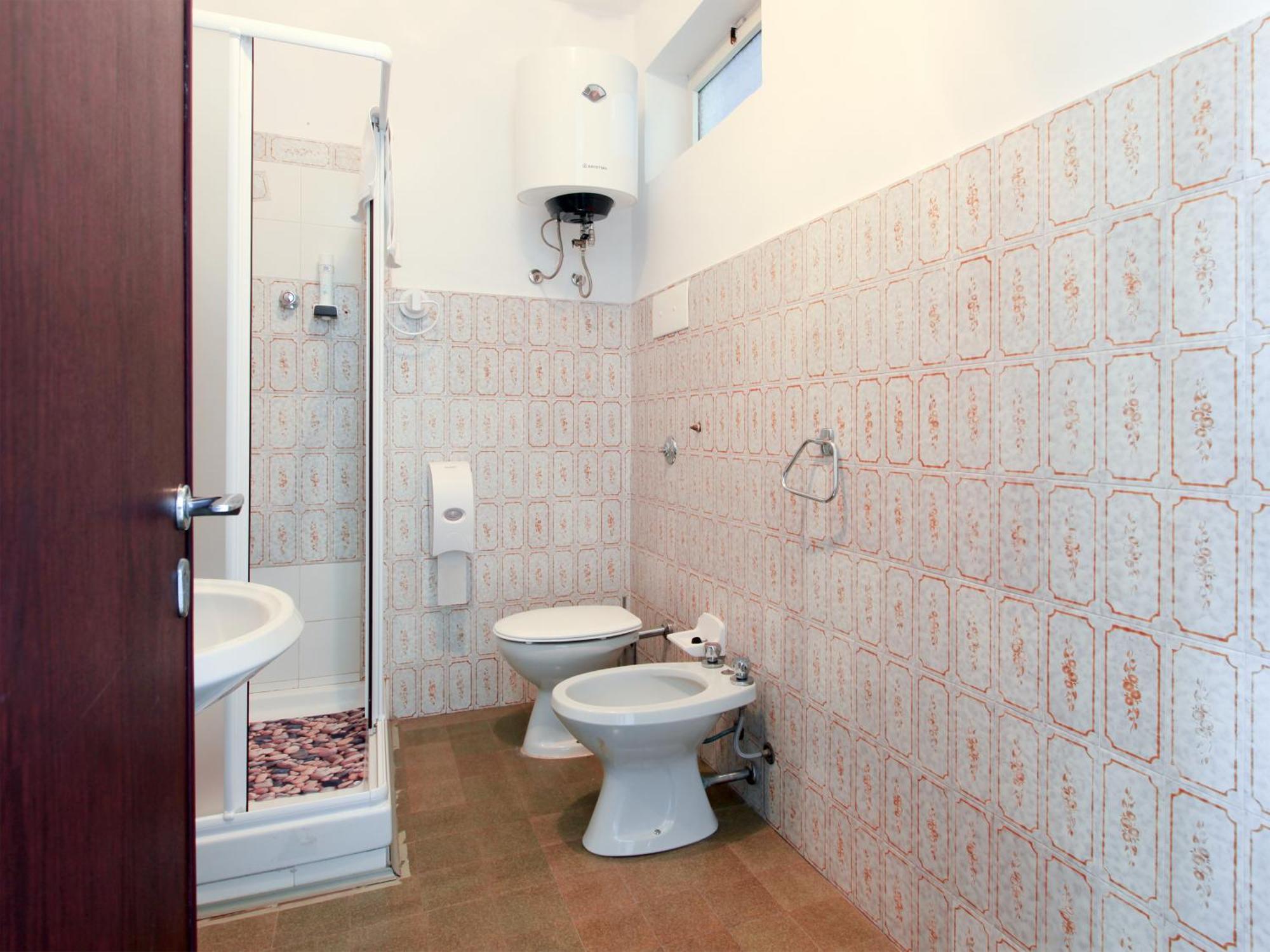 Hotel Funivia Laveno-Mombello Phòng bức ảnh