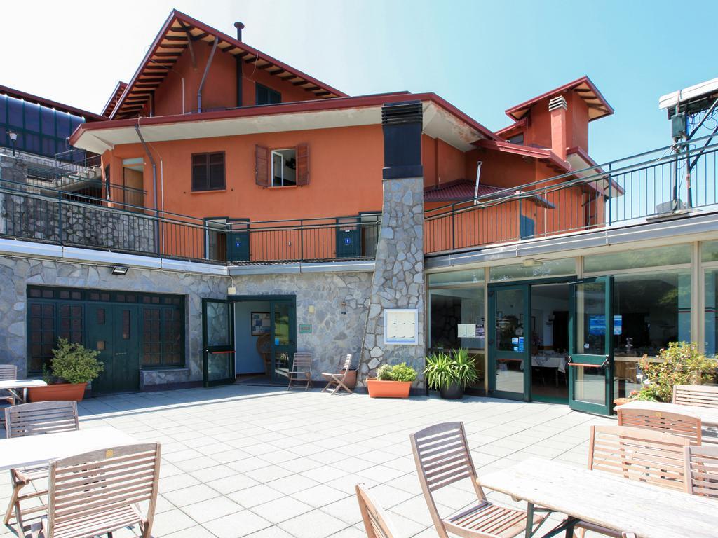 Hotel Funivia Laveno-Mombello Ngoại thất bức ảnh