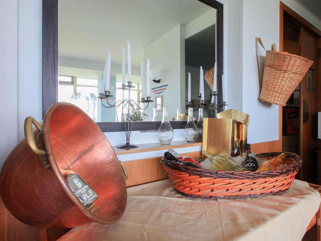 Hotel Funivia Laveno-Mombello Ngoại thất bức ảnh